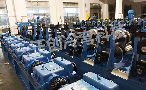 汽車車廂板設(shè)備對(duì)不同的車型有哪些不同的作用